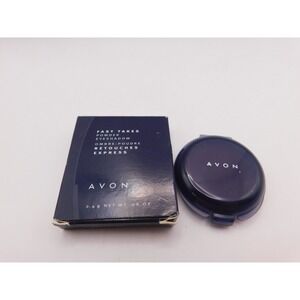 Avon Fast Takes Powder Eyeshadow Gingerly